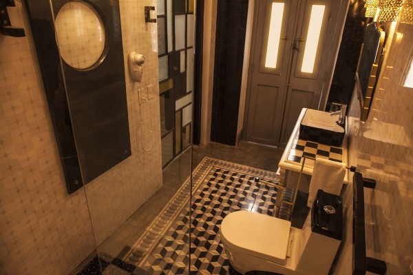 Malecon 663 Art Deco Bathroom