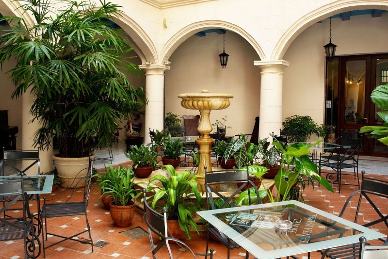 Santa Isabel Havana Hotel Courtyard